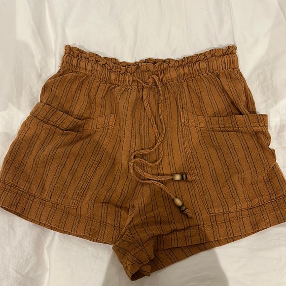 Shorts - Picture 1 of 4